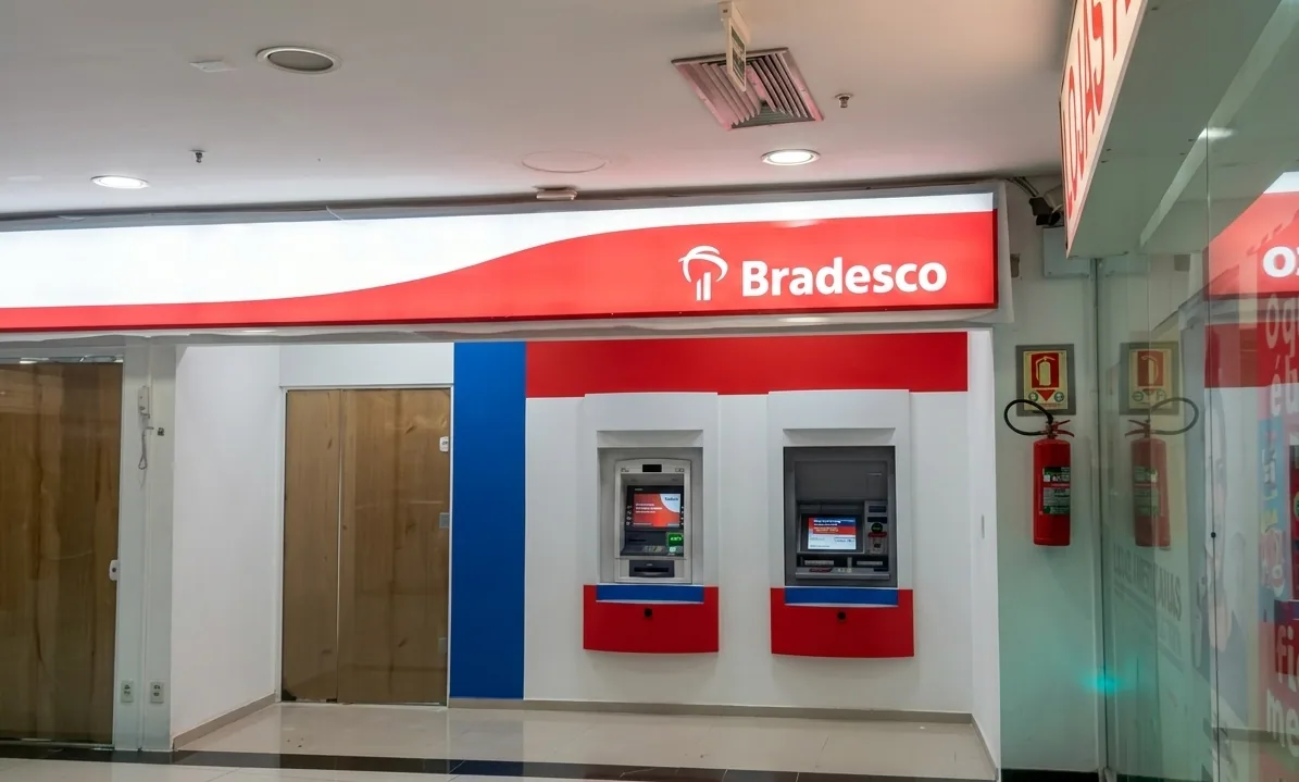 Bradesco — Sinalização interna para atendimento bancário