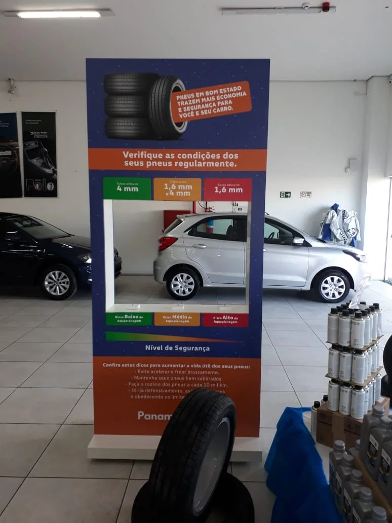 Totem Publicitário